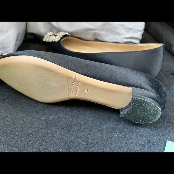 Authentic Manolo Blahnik Flat Size 39 (SOLD) - Picture 9 of 10